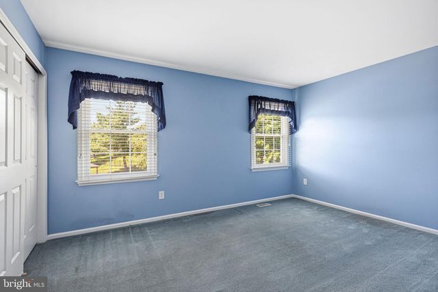 1415 RIDGEWOOD LN, Newtown, PA 18940