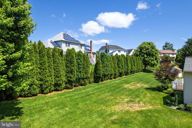 1415 RIDGEWOOD LN, Newtown, PA 18940