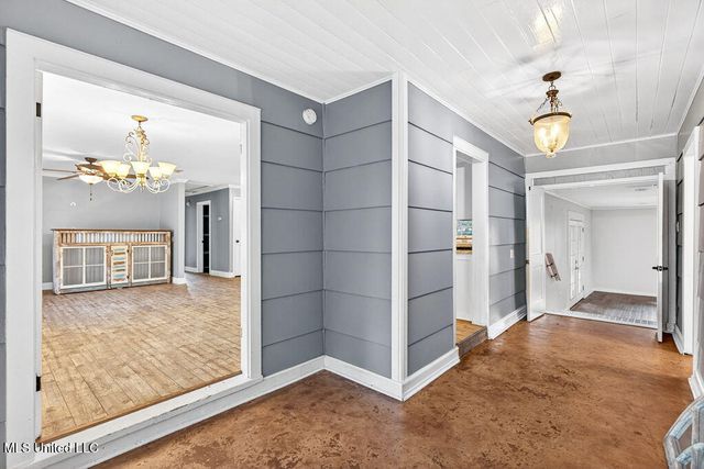 709 Rich Avenue, Gulfport, MS 39501