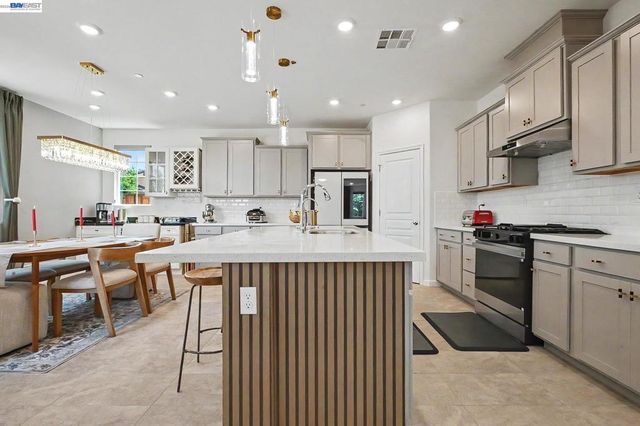 5408 Mazant Loop, Antioch, CA 94531