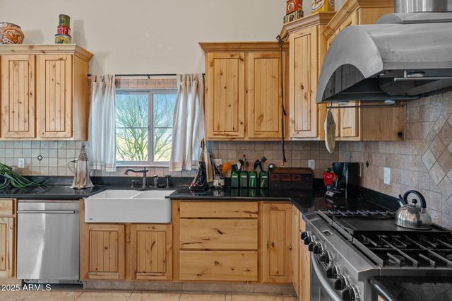 14305 E CAREFREE Highway, Scottsdale, AZ 85262