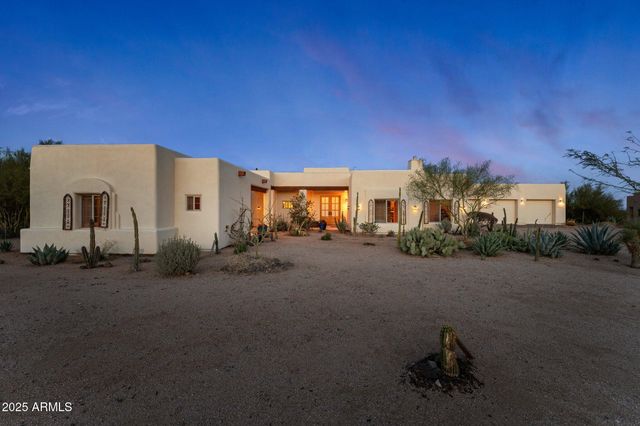 14305 E CAREFREE Highway, Scottsdale, AZ 85262