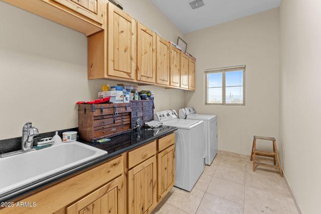 14305 E CAREFREE Highway, Scottsdale, AZ 85262