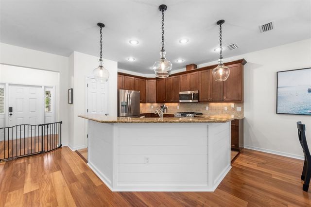 4512 NW 80TH ROAD, Gainesville, FL 32653