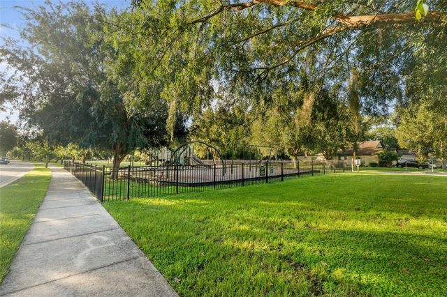 4512 NW 80TH ROAD, Gainesville, FL 32653