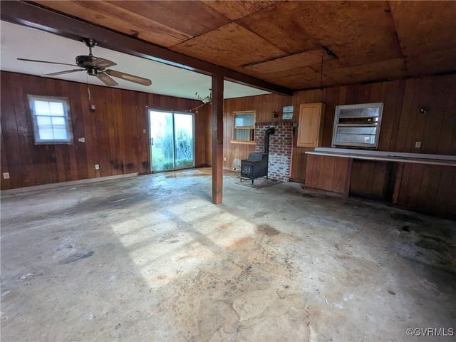 4924 Glenspring Rd, Richmond, VA 23223