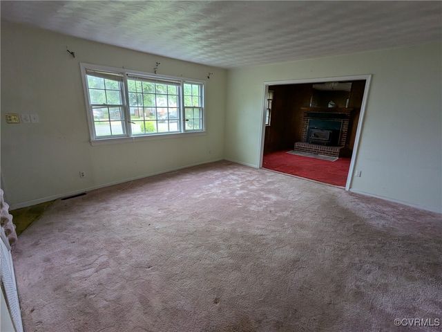 4924 Glenspring Rd, Richmond, VA 23223