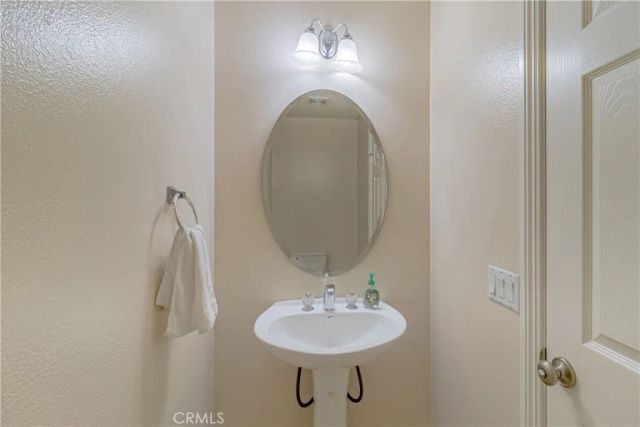 2272 Mary Clare Street, Corona, CA 92882
