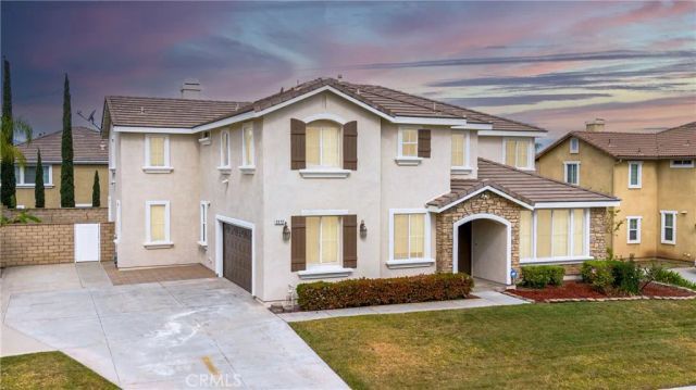 2272 Mary Clare Street, Corona, CA 92882