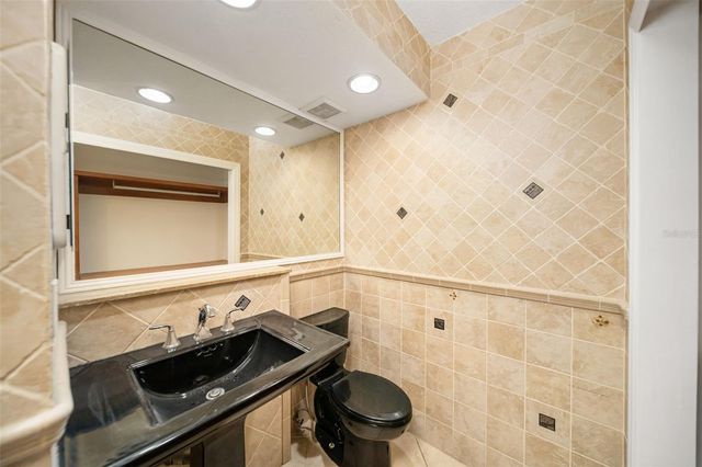 2948 CLARK ROAD 121, Sarasota, FL 34231