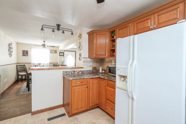 260 W Country Court, Bourbonnais, IL 60914