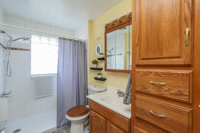 260 W Country Court, Bourbonnais, IL 60914