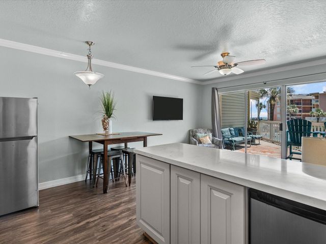 6300 Seawall Boulevard 3107, Galveston, TX 77551