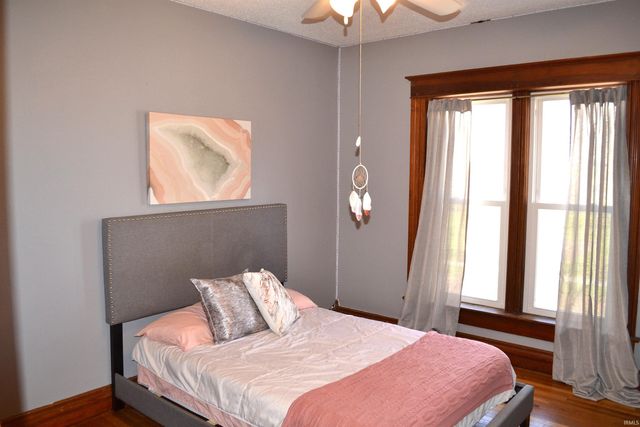 116 W North Street, Delphi, IN 46923