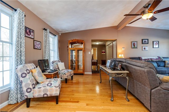 87 Mann School Road, Smithfield, RI 02917