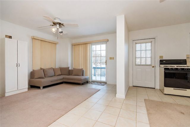 87 Mann School Road, Smithfield, RI 02917