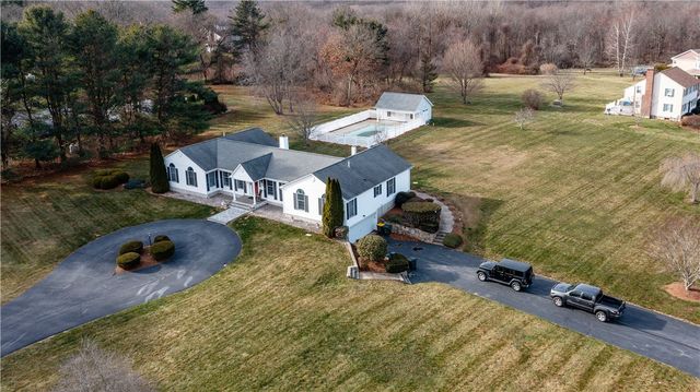 87 Mann School Road, Smithfield, RI 02917