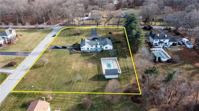 87 Mann School Road, Smithfield, RI 02917