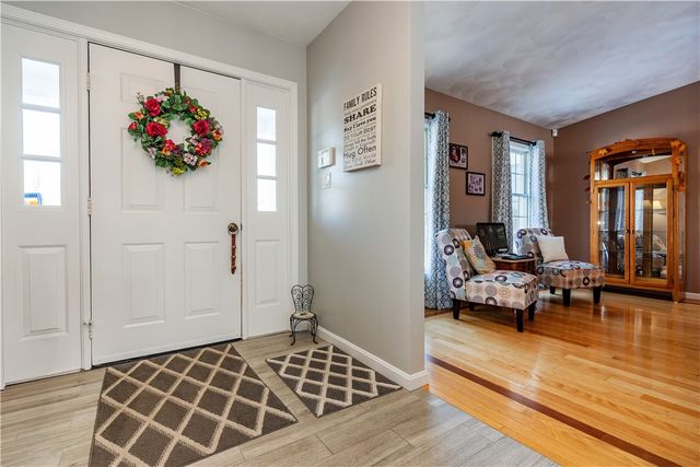 87 Mann School Road, Smithfield, RI 02917