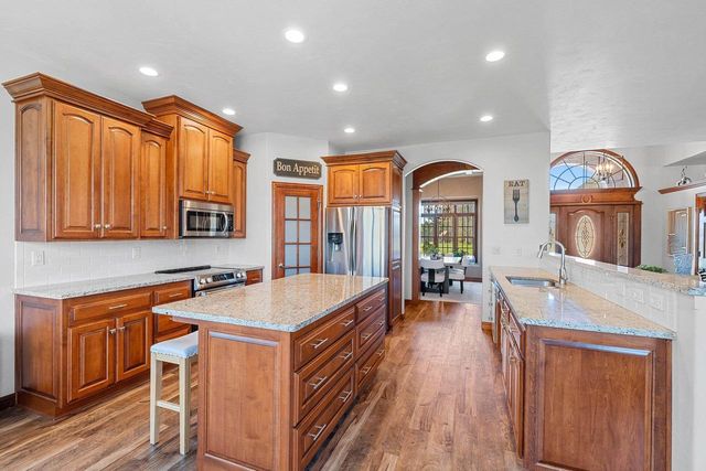 2187 PALMER DRIVE, Green Bay, WI 54311