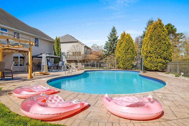 2187 PALMER DRIVE, Green Bay, WI 54311