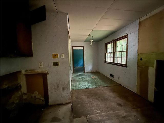 2807 Leisure Woods Lane, Decatur, GA 30034