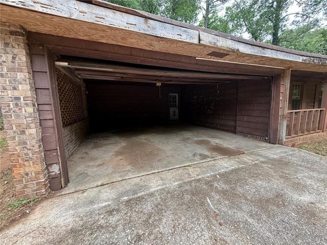 2807 Leisure Woods Lane, Decatur, GA 30034