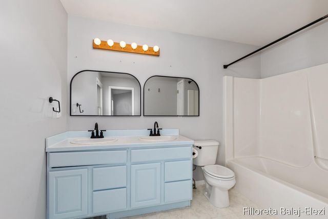 5071 Haddon Hall Drive, Holt, MI 48842