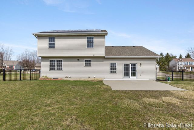 5071 Haddon Hall Drive, Holt, MI 48842