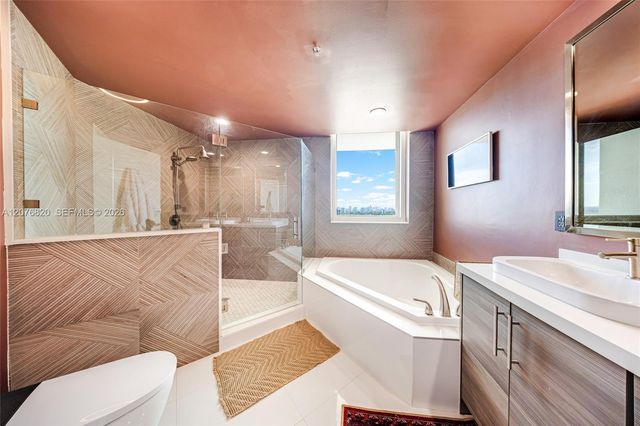 1745 E Hallandale Beach Boulevard 2407W, Hallandale Beach, FL 33009
