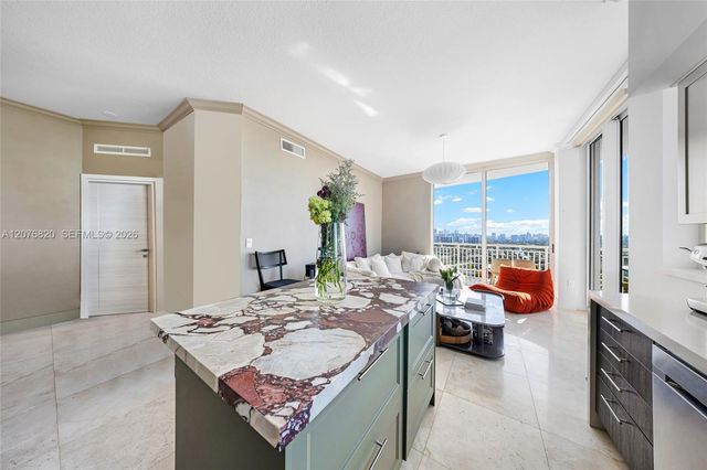 1745 E Hallandale Beach Boulevard 2407W, Hallandale Beach, FL 33009