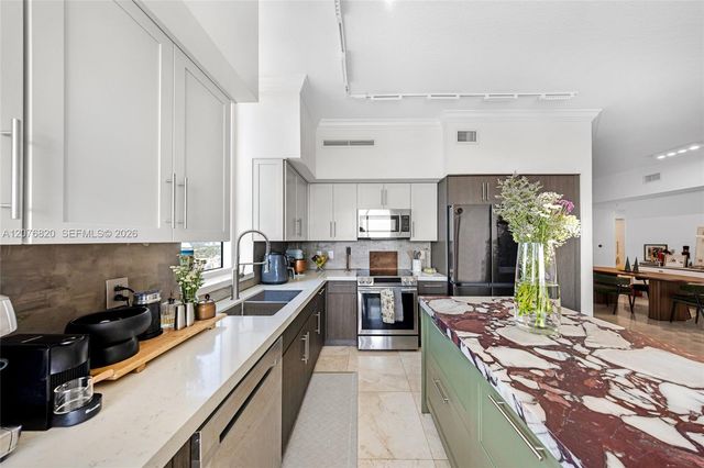 1745 E Hallandale Beach Boulevard 2407W, Hallandale Beach, FL 33009