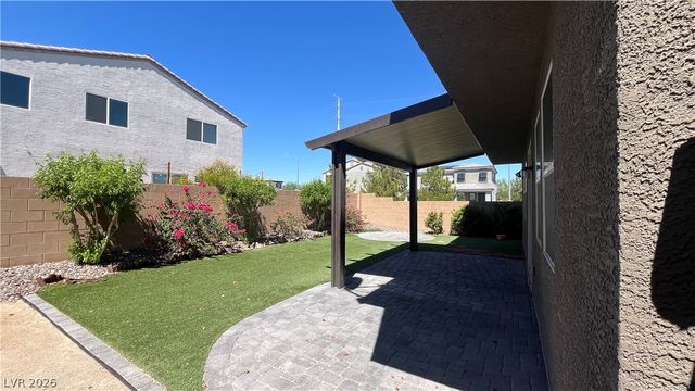 1816 Luxor Lights Avenue, North Las Vegas, NV 89081