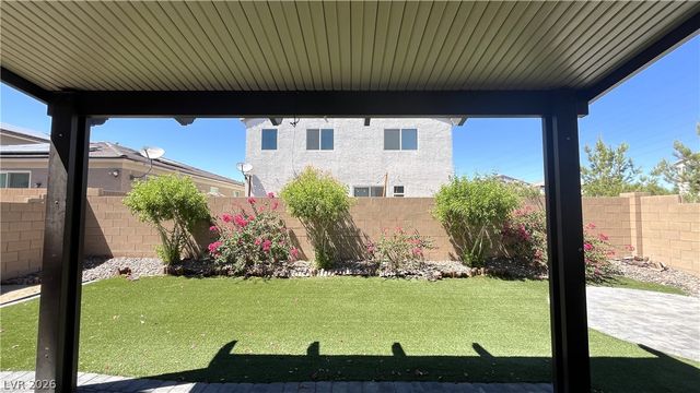 1816 Luxor Lights Avenue, North Las Vegas, NV 89081
