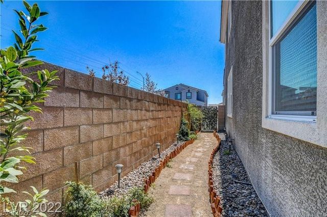 1816 Luxor Lights Avenue, North Las Vegas, NV 89081