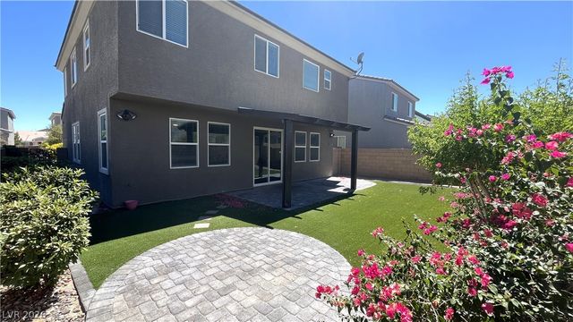 1816 Luxor Lights Avenue, North Las Vegas, NV 89081