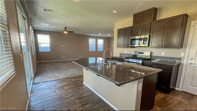 1816 Luxor Lights Avenue, North Las Vegas, NV 89081