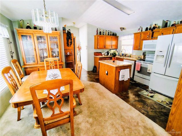 2235 Hidalgo Street, Mercedes, TX 78570