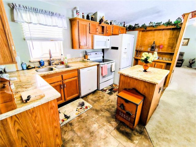 2235 Hidalgo Street, Mercedes, TX 78570