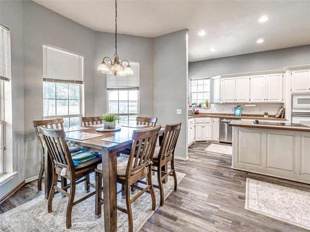 2613 Jills Trail, Edmond, OK 73012
