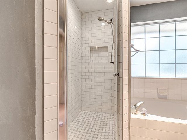 2613 Jills Trail, Edmond, OK 73012