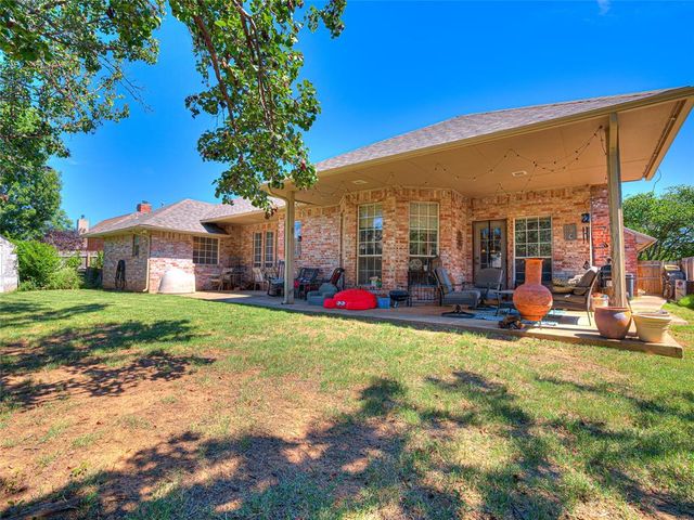 2613 Jills Trail, Edmond, OK 73012