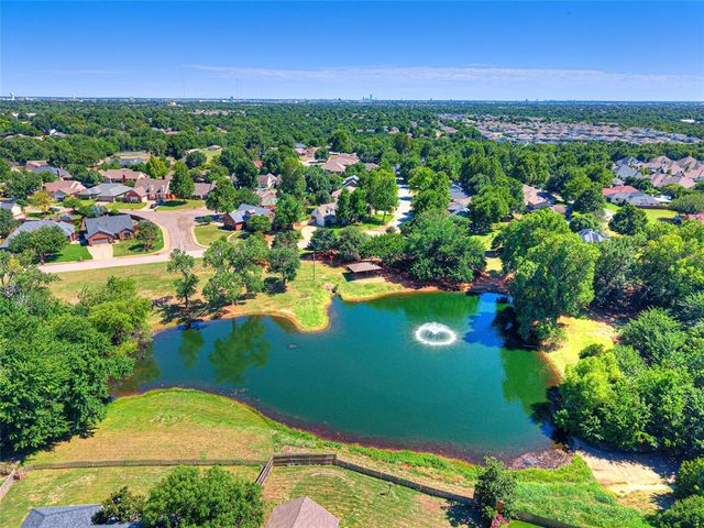 2613 Jills Trail, Edmond, OK 73012