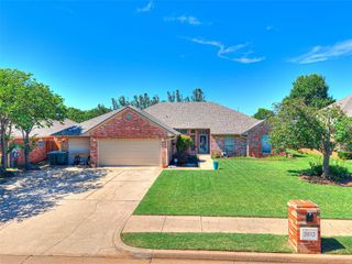 2613 Jills Trail, Edmond, OK 73012