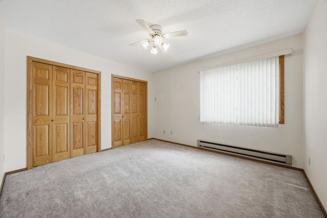 1109 9th Street N, Moorhead, MN 56560