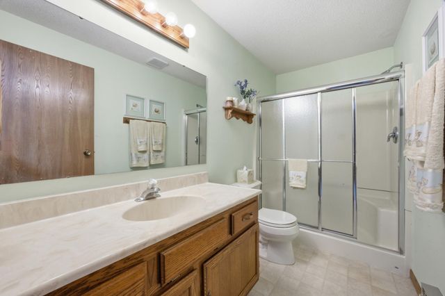 1109 9th Street N, Moorhead, MN 56560