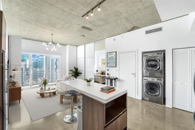 133 NE 2nd Ave 3106, Miami, FL 33132