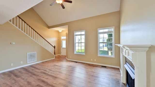3416 Bradfield Dr, Clarksville, TN 37042