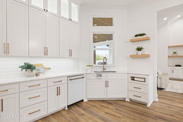 200 Timber Mill Street, Lafayette, LA 70508