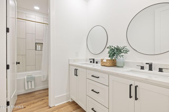 200 Timber Mill Street, Lafayette, LA 70508